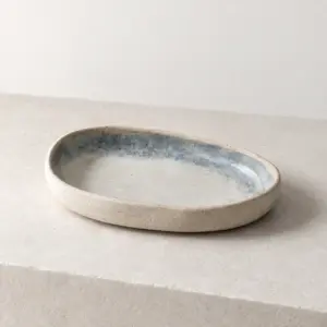Vide-poche Strate en céramique, visuel généré